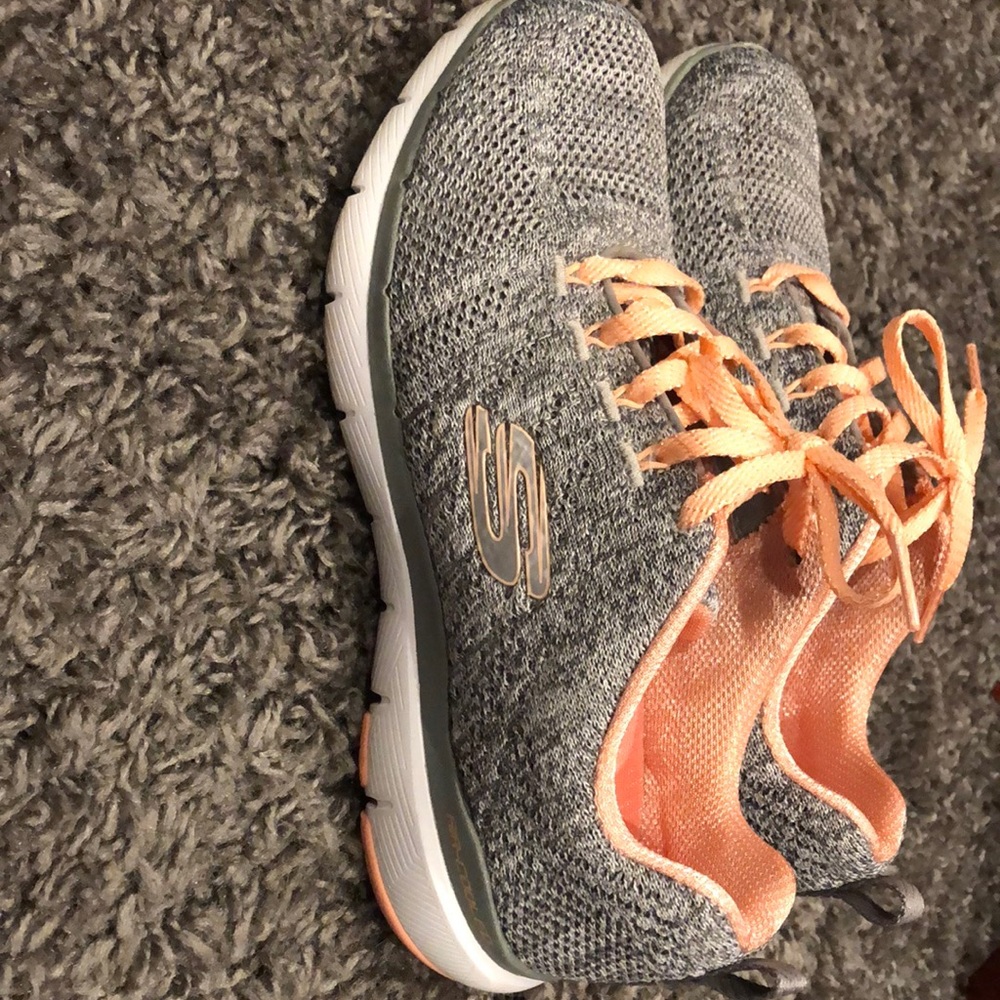 Skechers size 6.5 worn once